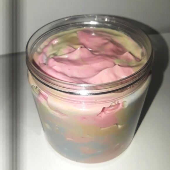 Hand CRAFTED Unicorn glows  - Picture 13 of 13